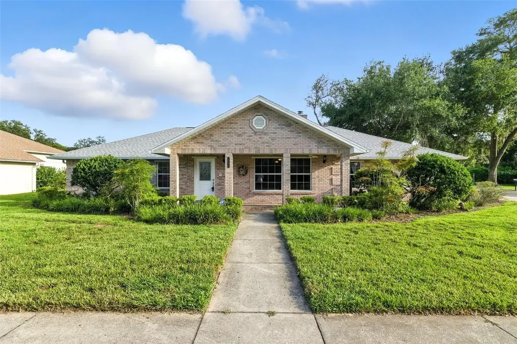 38634 Evelyn Lane Zephyrhills FL 33542