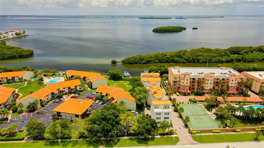 1575 Pinellas Bayway Way S Tierra Verde FL 33715