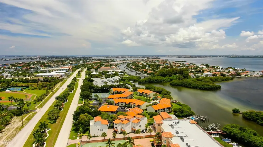 1575 Pinellas Bayway Way S Tierra Verde FL 33715