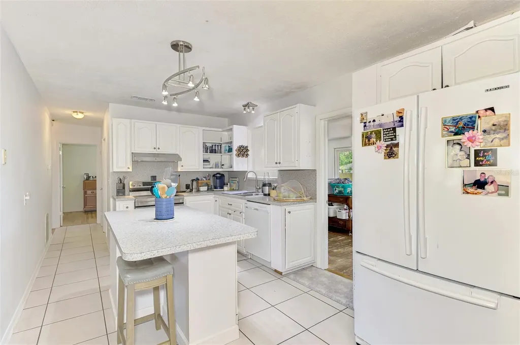 1805 28th Street W Bradenton FL 34205
