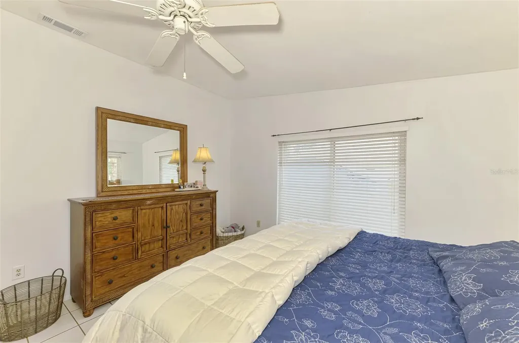 1805 28th Street W Bradenton FL 34205