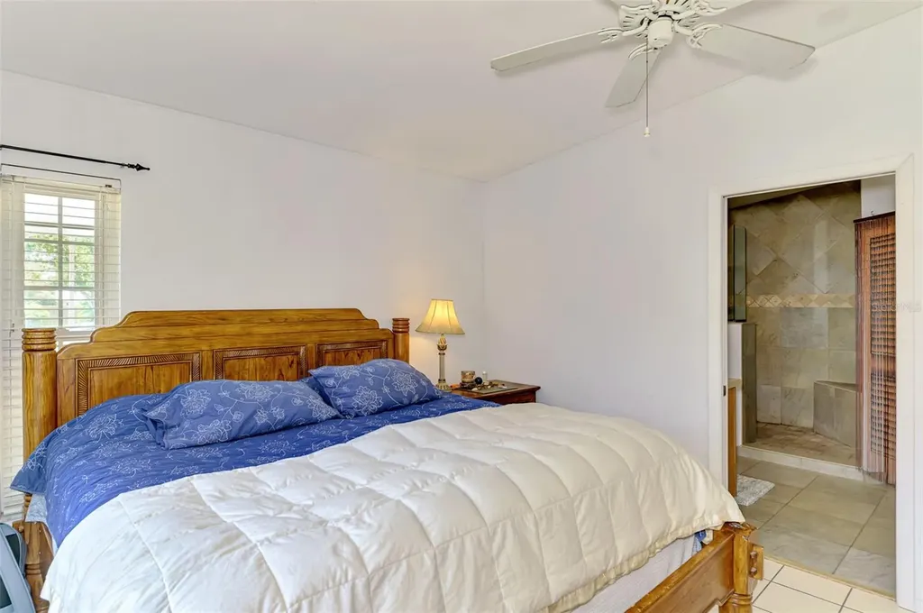 1805 28th Street W Bradenton FL 34205