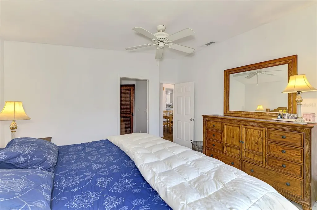 1805 28th Street W Bradenton FL 34205