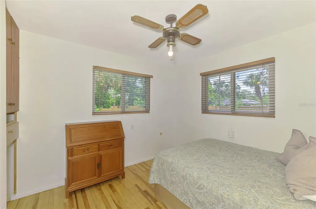 1805 28th Street W Bradenton FL 34205