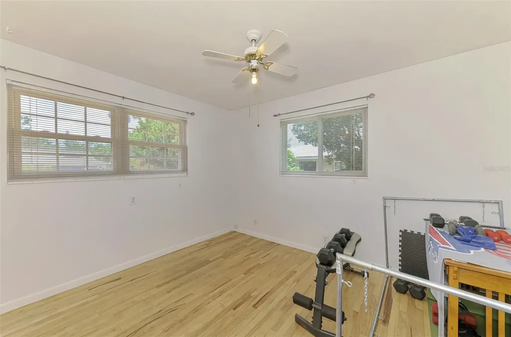 1805 28th Street W Bradenton FL 34205
