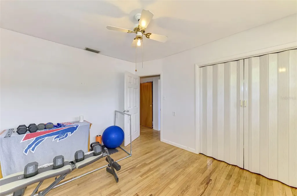 1805 28th Street W Bradenton FL 34205