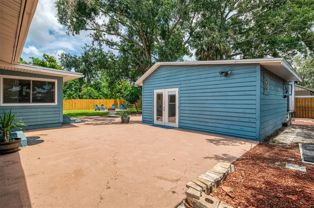 1805 28th Street W Bradenton FL 34205