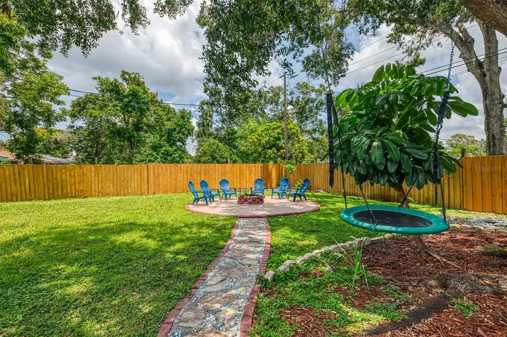 1805 28th Street W Bradenton FL 34205