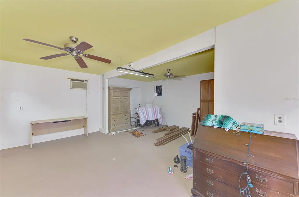 1805 28th Street W Bradenton FL 34205