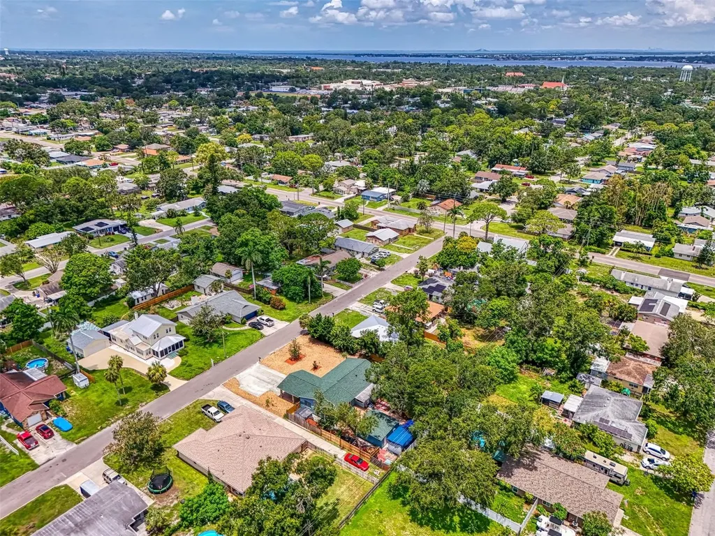 1805 28th Street W Bradenton FL 34205