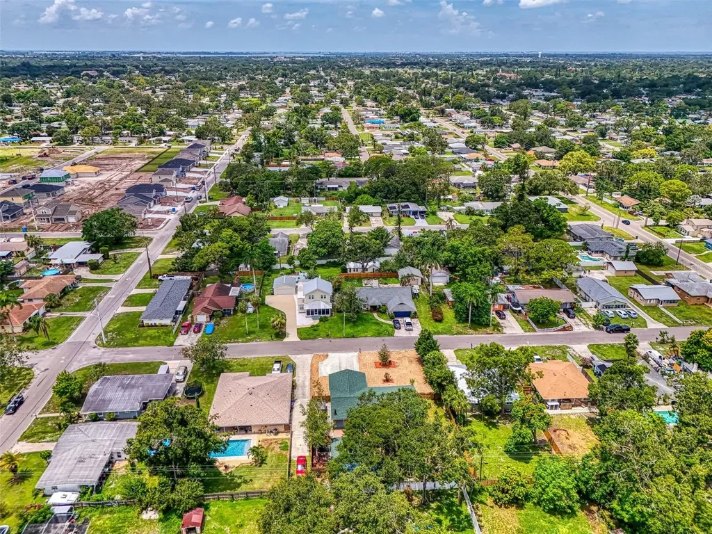 1805 28th Street W Bradenton FL 34205