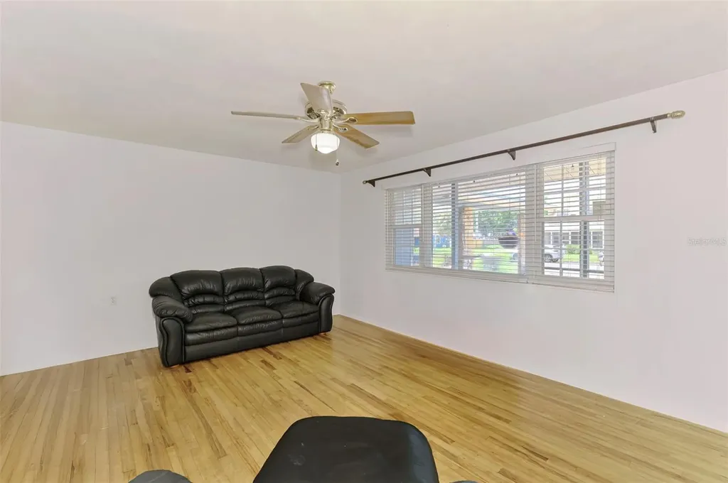 1805 28th Street W Bradenton FL 34205