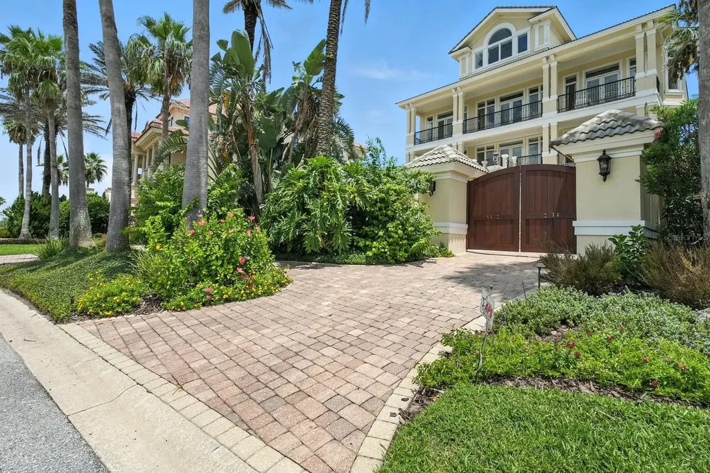85 Calle Del Sur Palm Coast FL 32137