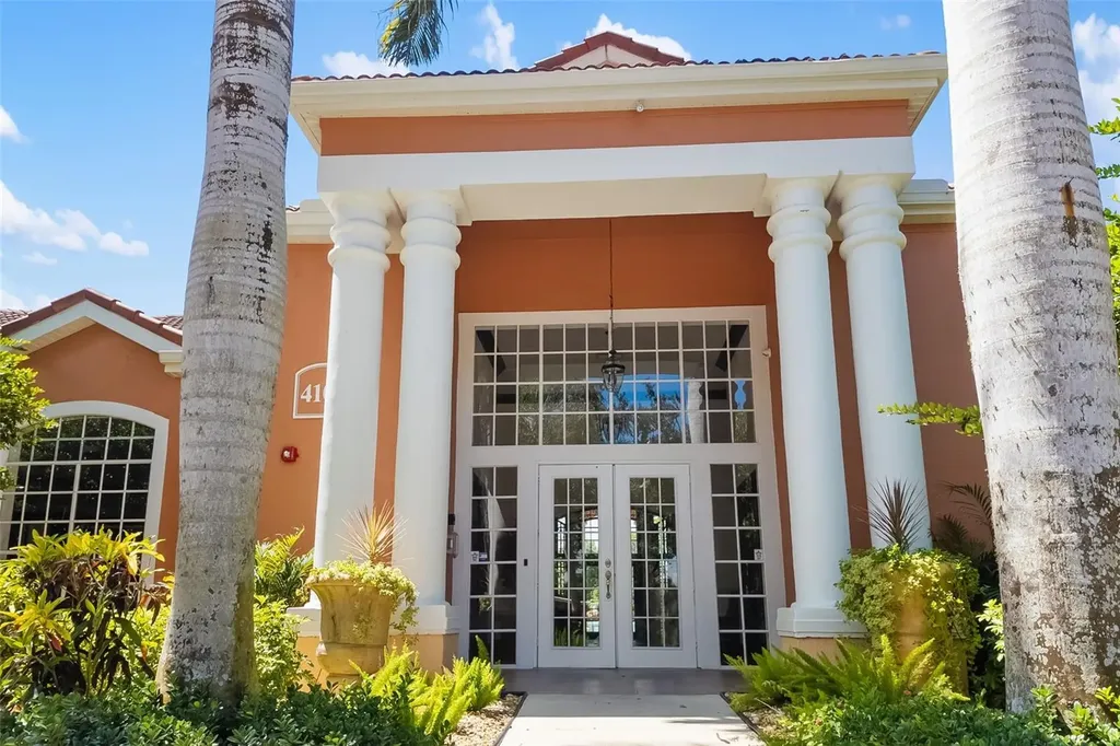 4142 Central Sarasota Parkway Sarasota FL 34238