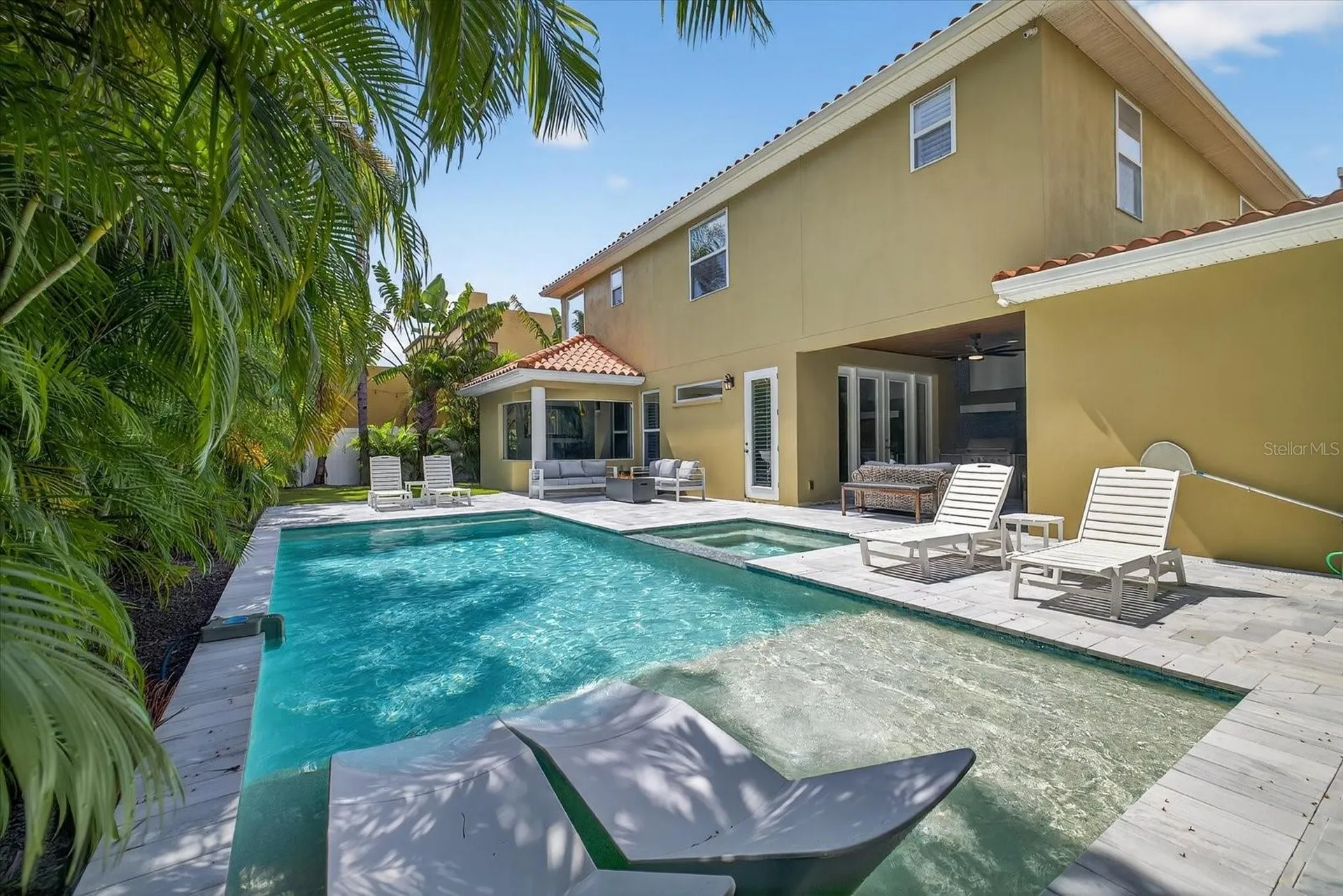 3904 W Santiago Street Tampa FL 33629