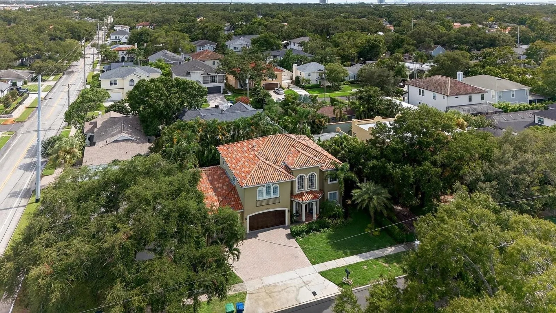 3904 W Santiago Street Tampa FL 33629