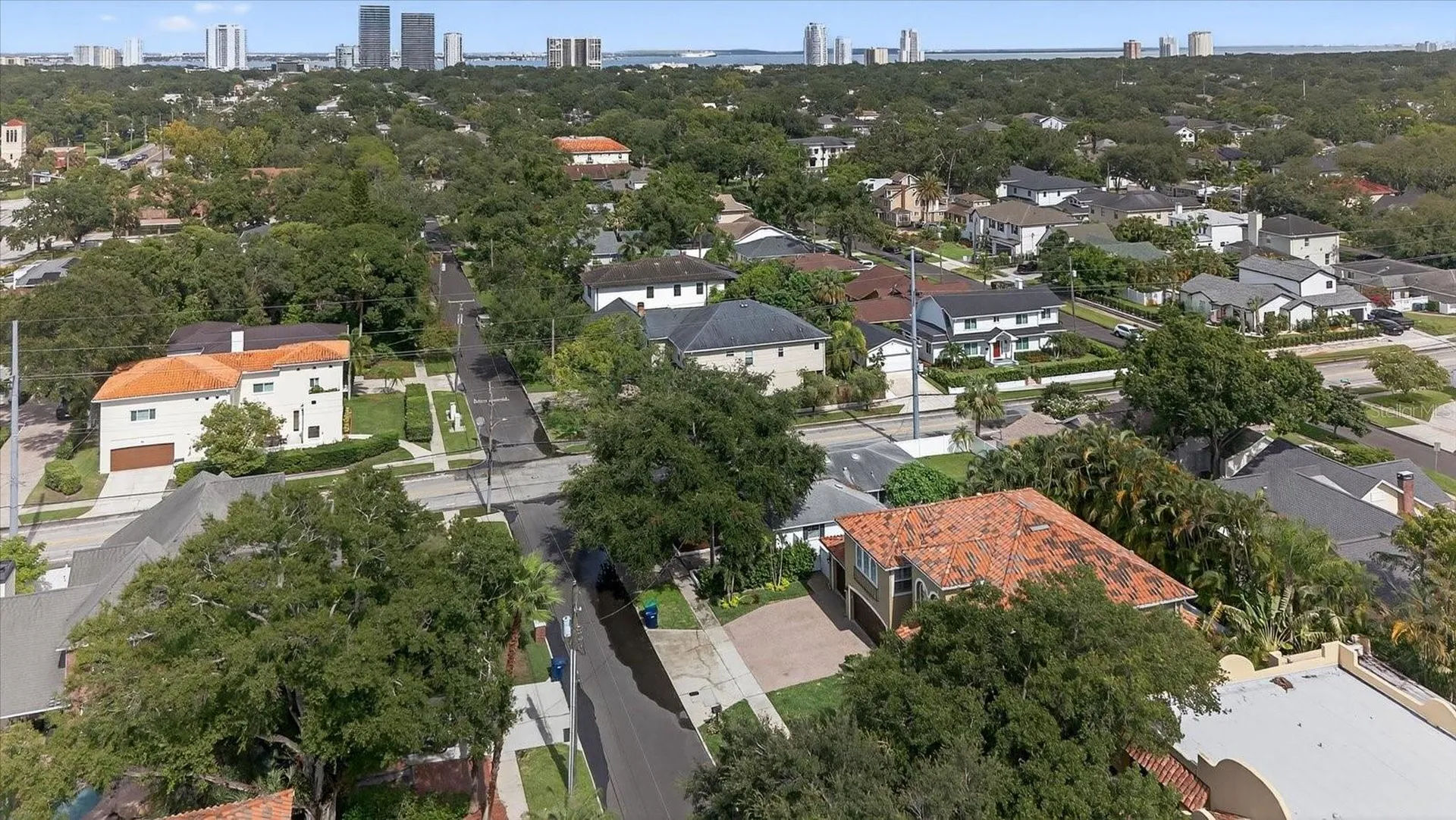 3904 W Santiago Street Tampa FL 33629