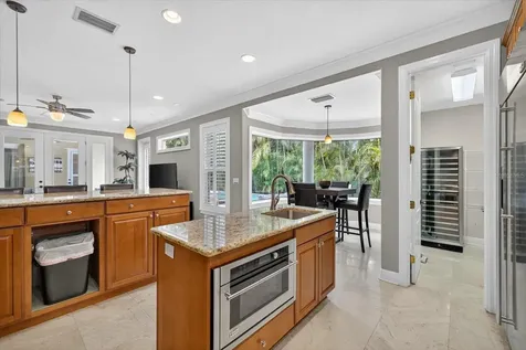 3904 W Santiago Street Tampa FL 33629