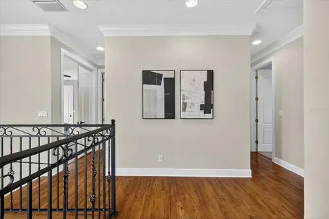 3904 W Santiago Street Tampa FL 33629