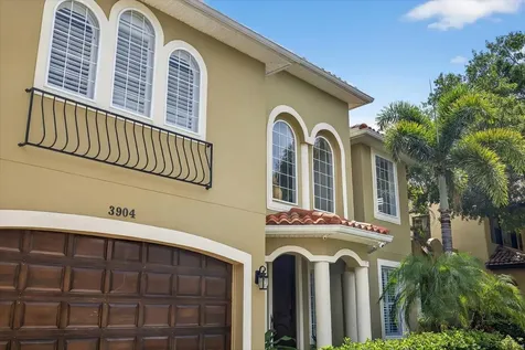 3904 W Santiago Street Tampa FL 33629