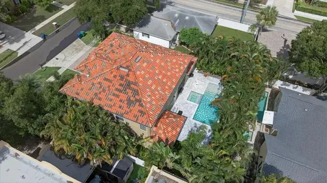 3904 W Santiago Street Tampa FL 33629