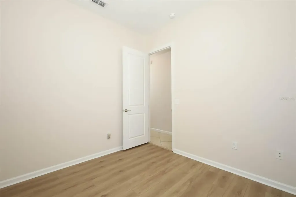 1677 Victoria Gardens Drive Deland FL 32724