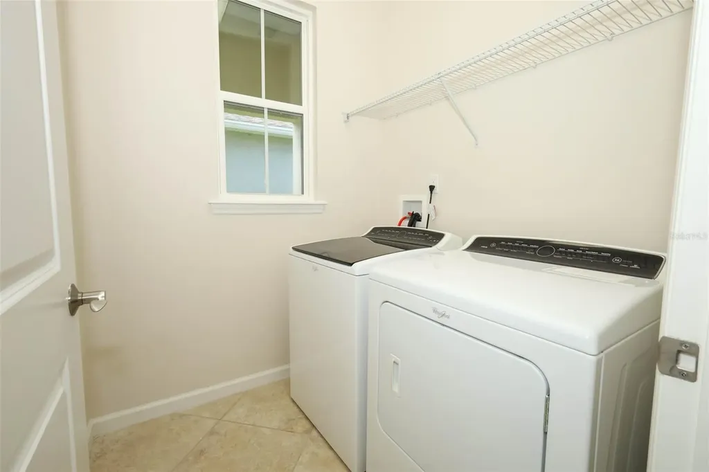 1677 Victoria Gardens Drive Deland FL 32724