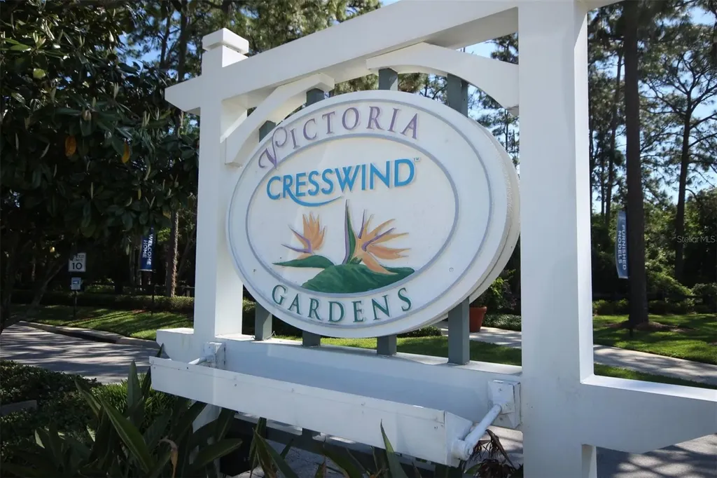 1677 Victoria Gardens Drive Deland FL 32724