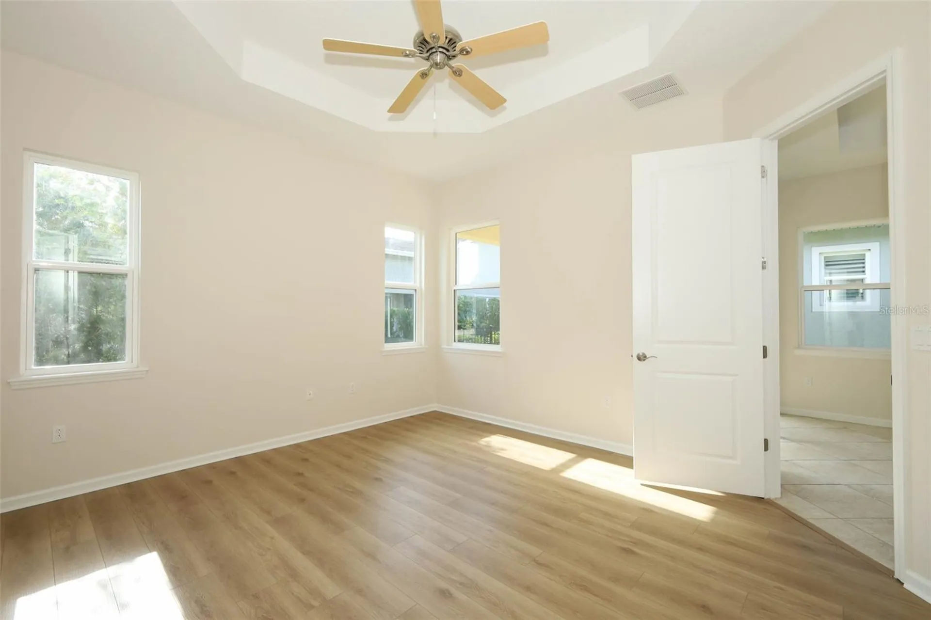 1677 Victoria Gardens Drive Deland FL 32724