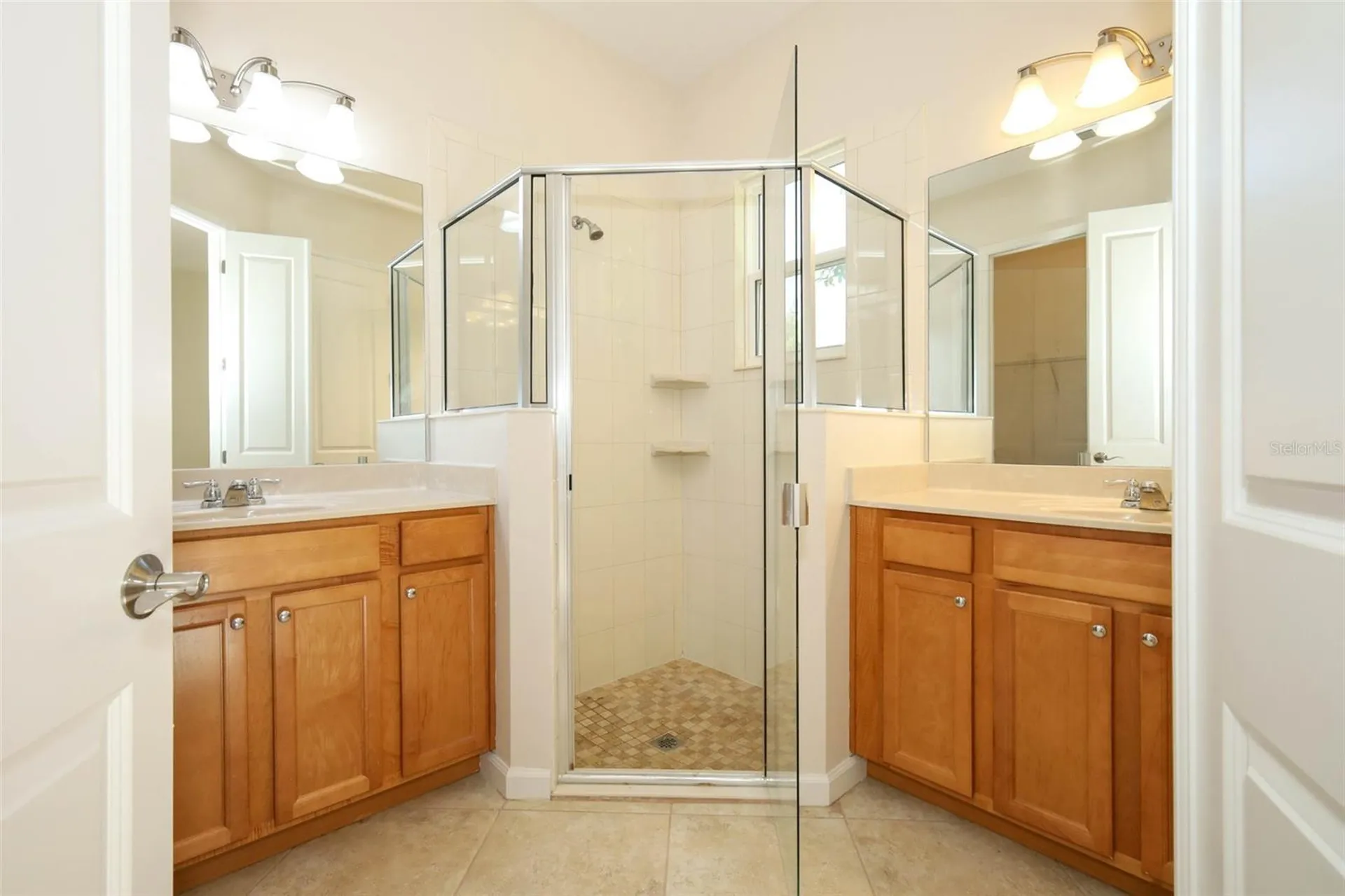 1677 Victoria Gardens Drive Deland FL 32724