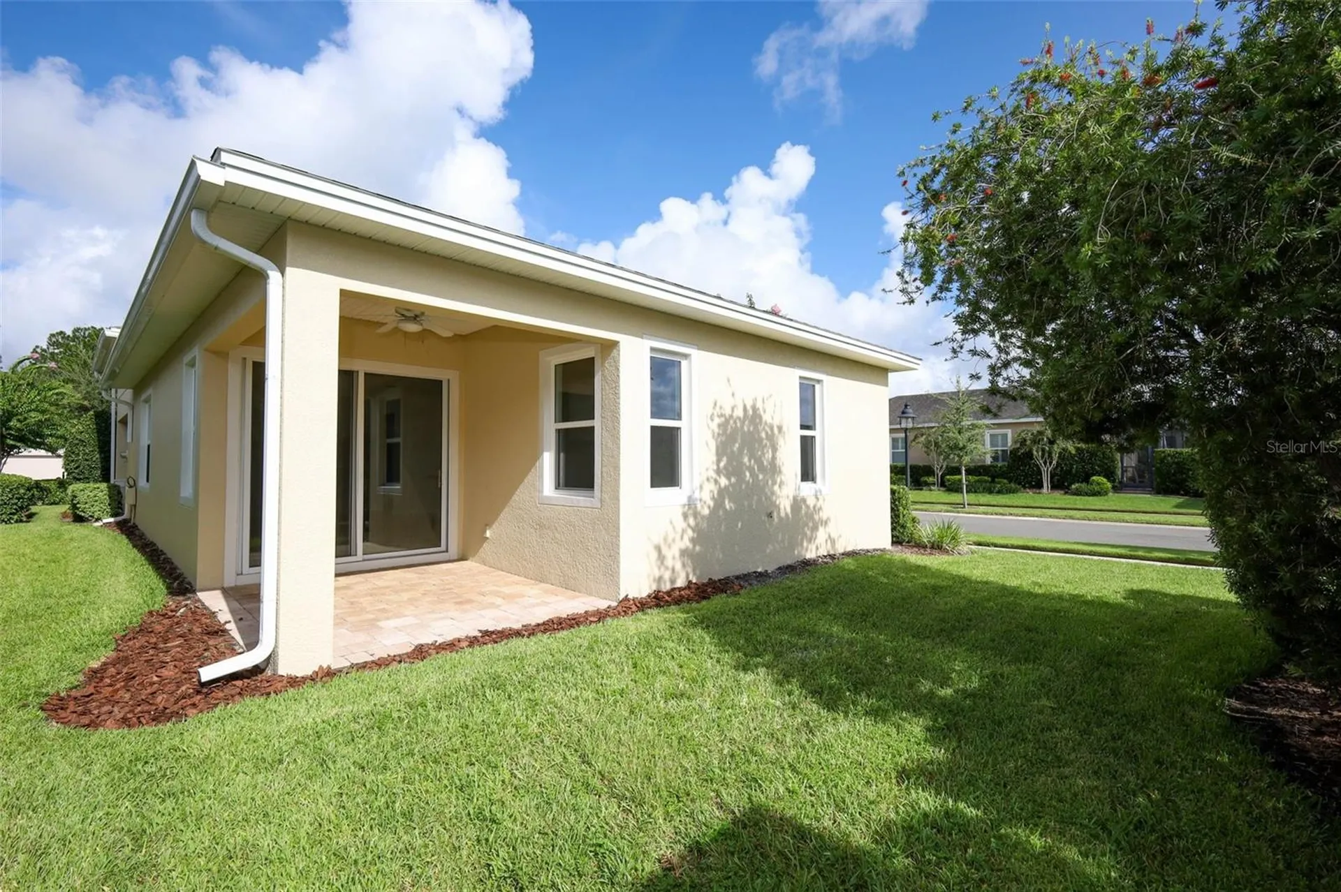 1677 Victoria Gardens Drive Deland FL 32724