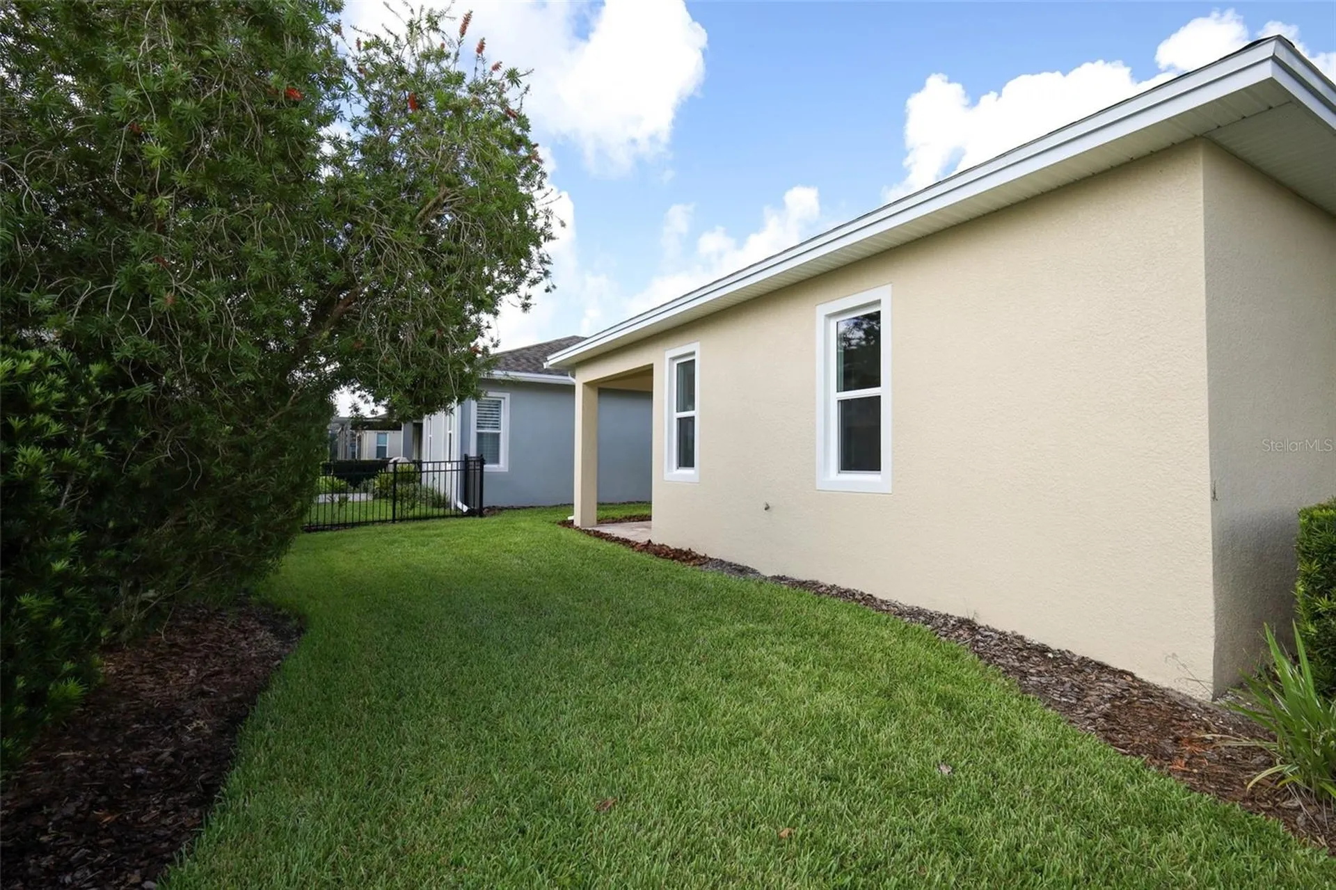 1677 Victoria Gardens Drive Deland FL 32724