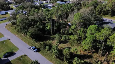 411 & 421 Lindon Street Port Charlotte FL 33954