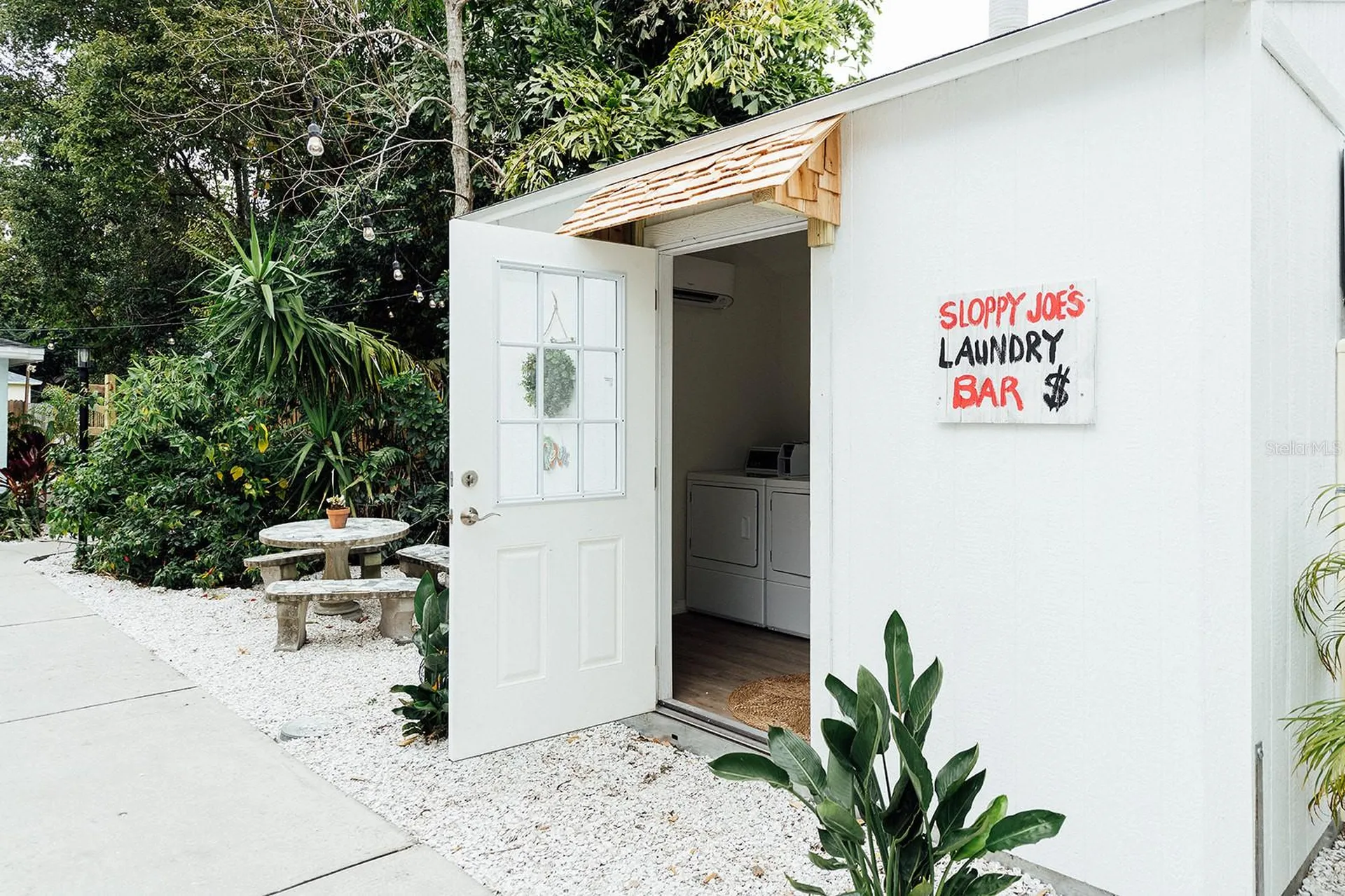 809 10th Avenue N St Petersburg FL 33701