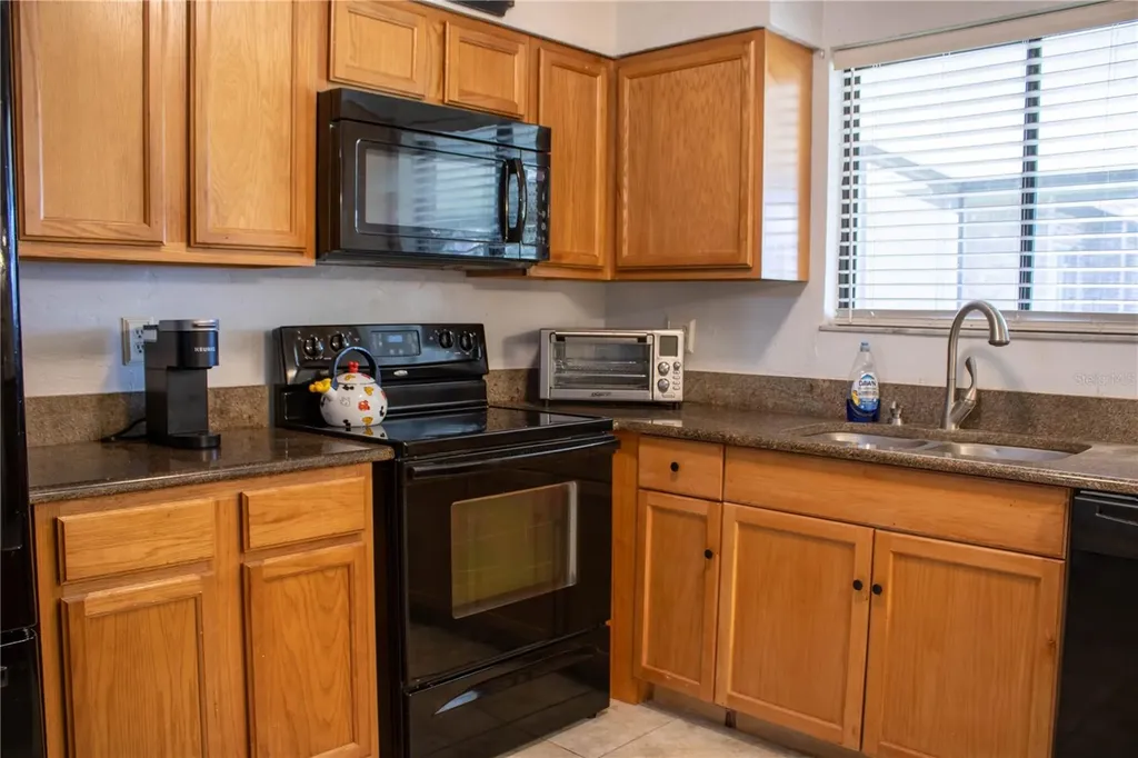 1836 N Crystal Lake Drive Lakeland FL 33801