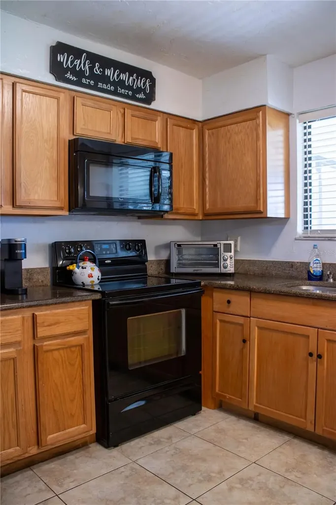 1836 N Crystal Lake Drive Lakeland FL 33801