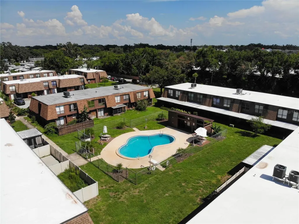 1836 N Crystal Lake Drive Lakeland FL 33801