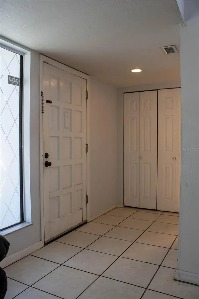 1836 N Crystal Lake Drive Lakeland FL 33801