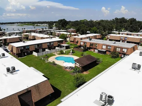 1836 N Crystal Lake Drive Lakeland FL 33801