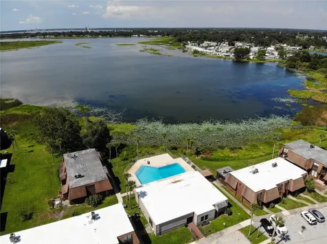1836 N Crystal Lake Drive Lakeland FL 33801