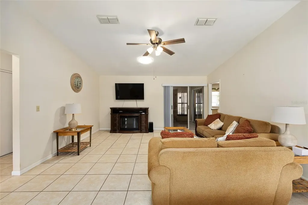 10888 SW 90th Court Ocala FL 34481