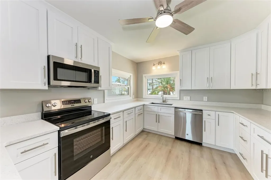 893 N Shore Drive Anna Maria FL 34216