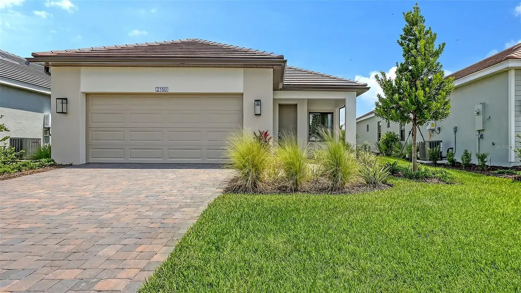 2150 Bamboo Palm Cove Bradenton FL 34212