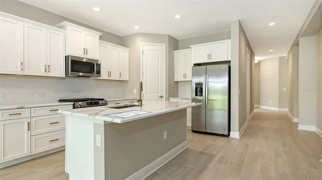 2150 Bamboo Palm Cove Bradenton FL 34212