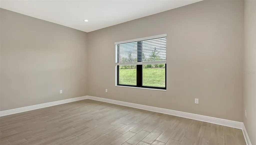 2150 Bamboo Palm Cove Bradenton FL 34212