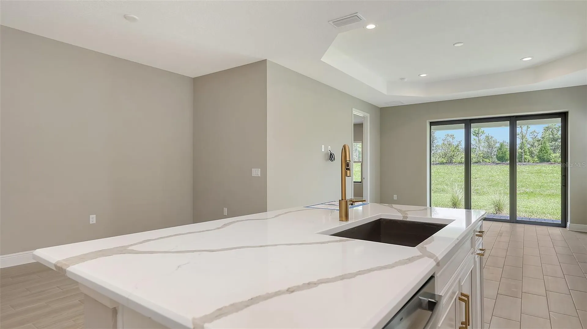 2150 Bamboo Palm Cove Bradenton FL 34212