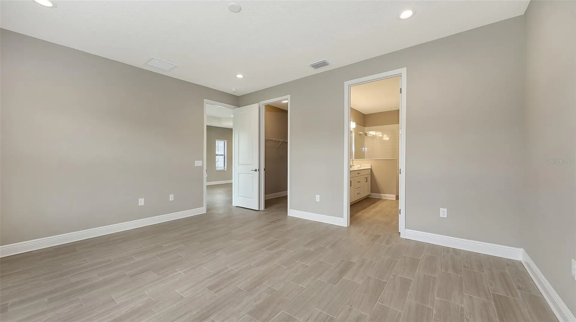 2150 Bamboo Palm Cove Bradenton FL 34212