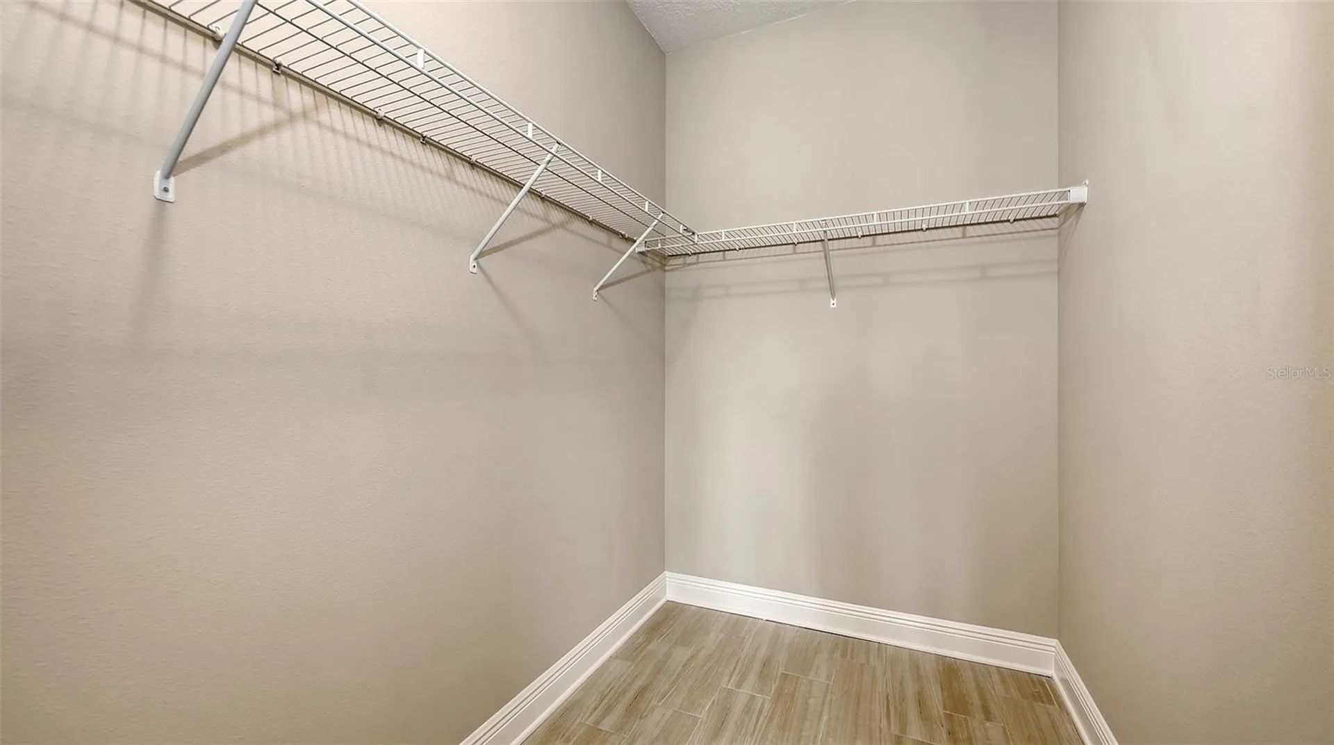 2150 Bamboo Palm Cove Bradenton FL 34212
