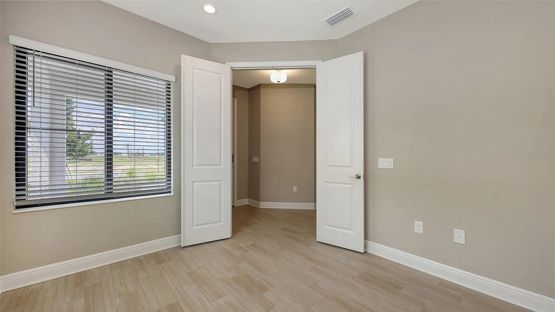 2150 Bamboo Palm Cove Bradenton FL 34212