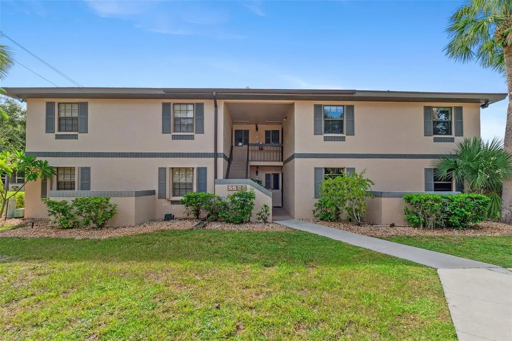 19505 Quesada Avenue Port Charlotte FL 33948
